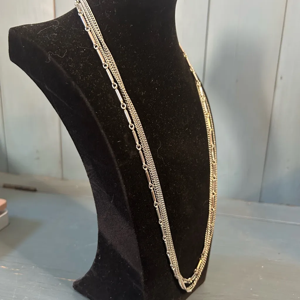 Vintage Elegant Silver Multi-Strand Necklace - Image 2