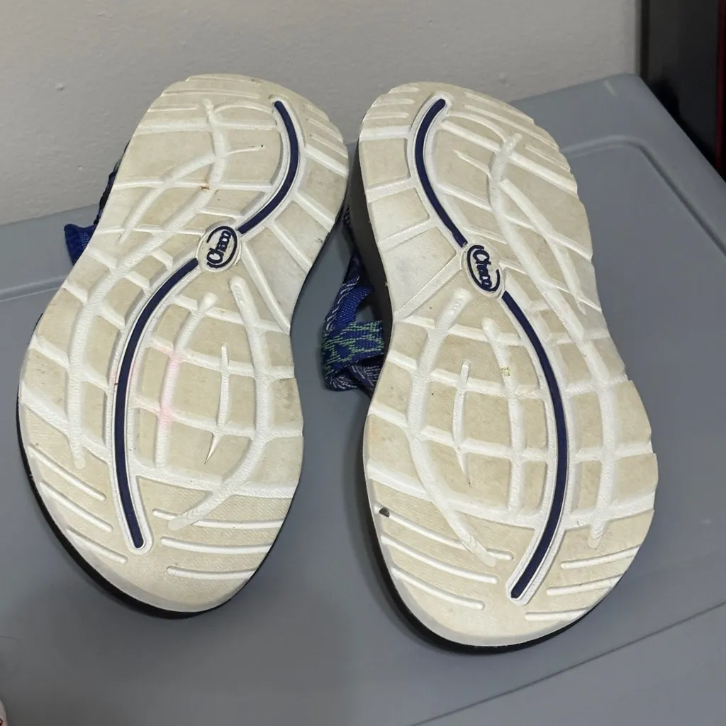 Chaco women’s Z/Cloud 2 Blue & Black Outdoor Sandals Size 9 - Image 4