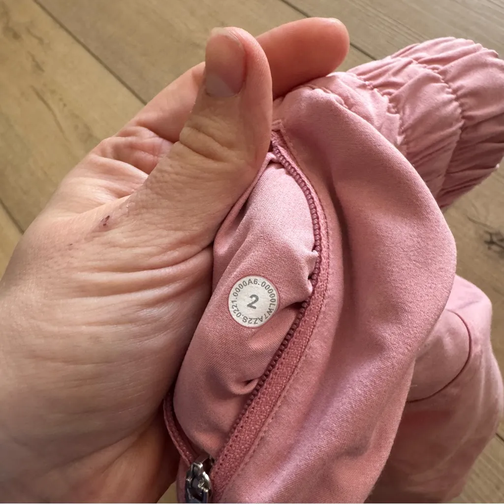 Lululemon Tracker Short 4” Pink Puff Size 2 - Image 6