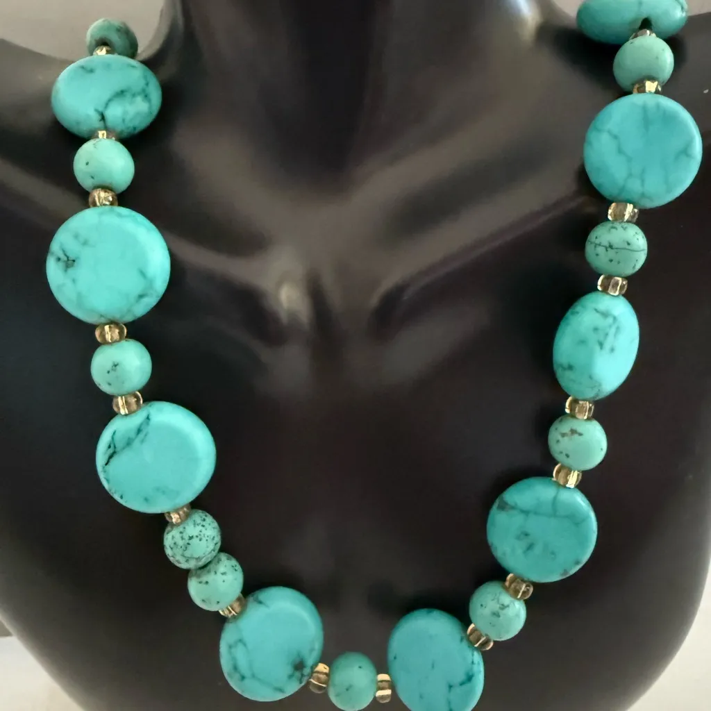 Southwestern Turquoise Howlite Gemstone Statement Necklace 18 Inches Blue - Image 5