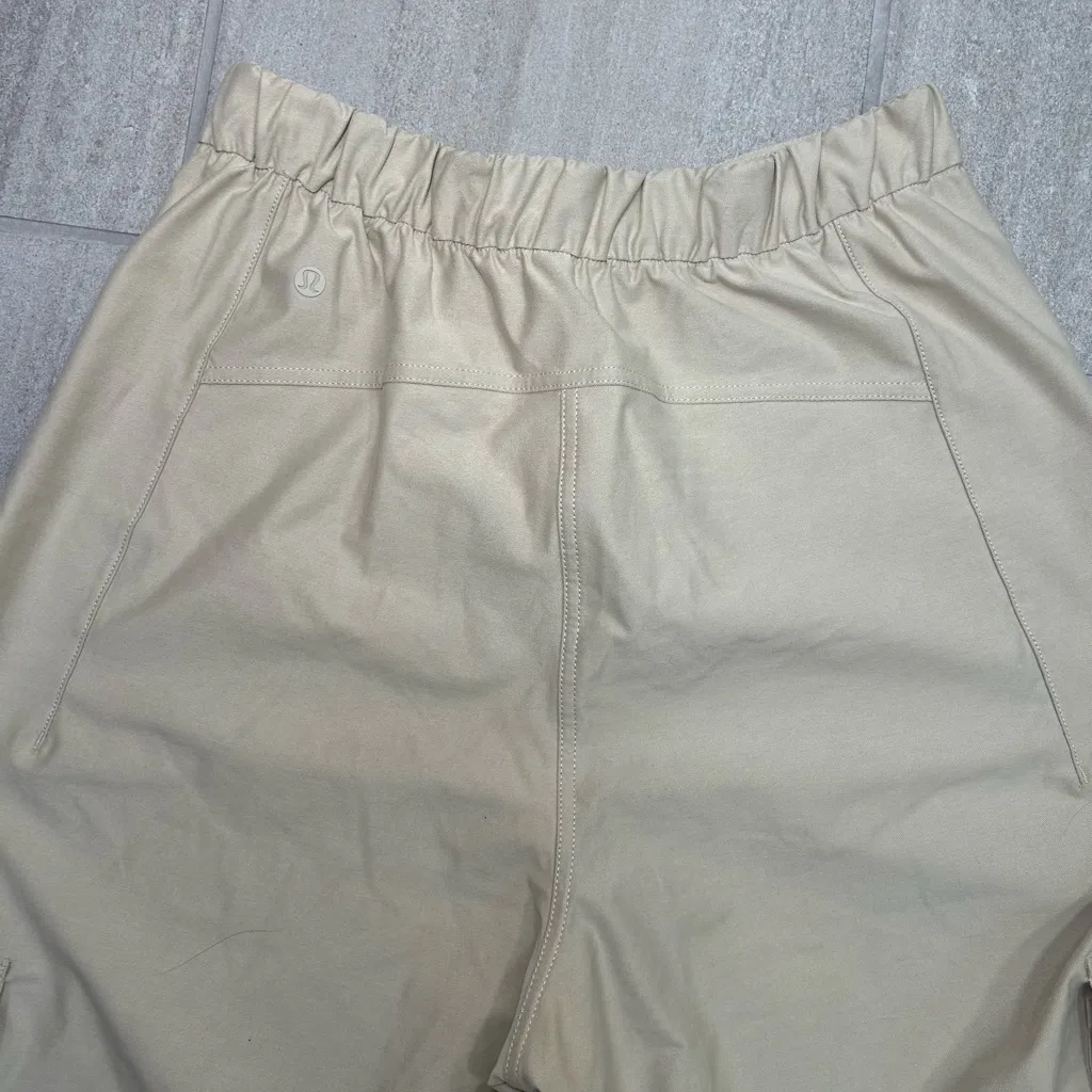 Lululemon Light Utilitech Cargo Pocket High-Rise cropped pants 30 Nat Ivory - Image 8