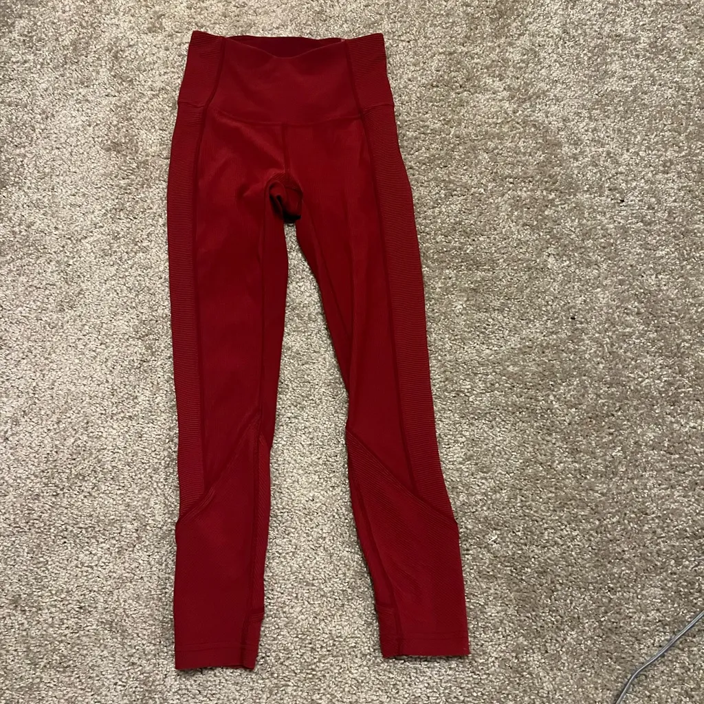 Lululemon Daily lineup 7/8 tight 25” Sz 4‎ Dark sport red - Image 10