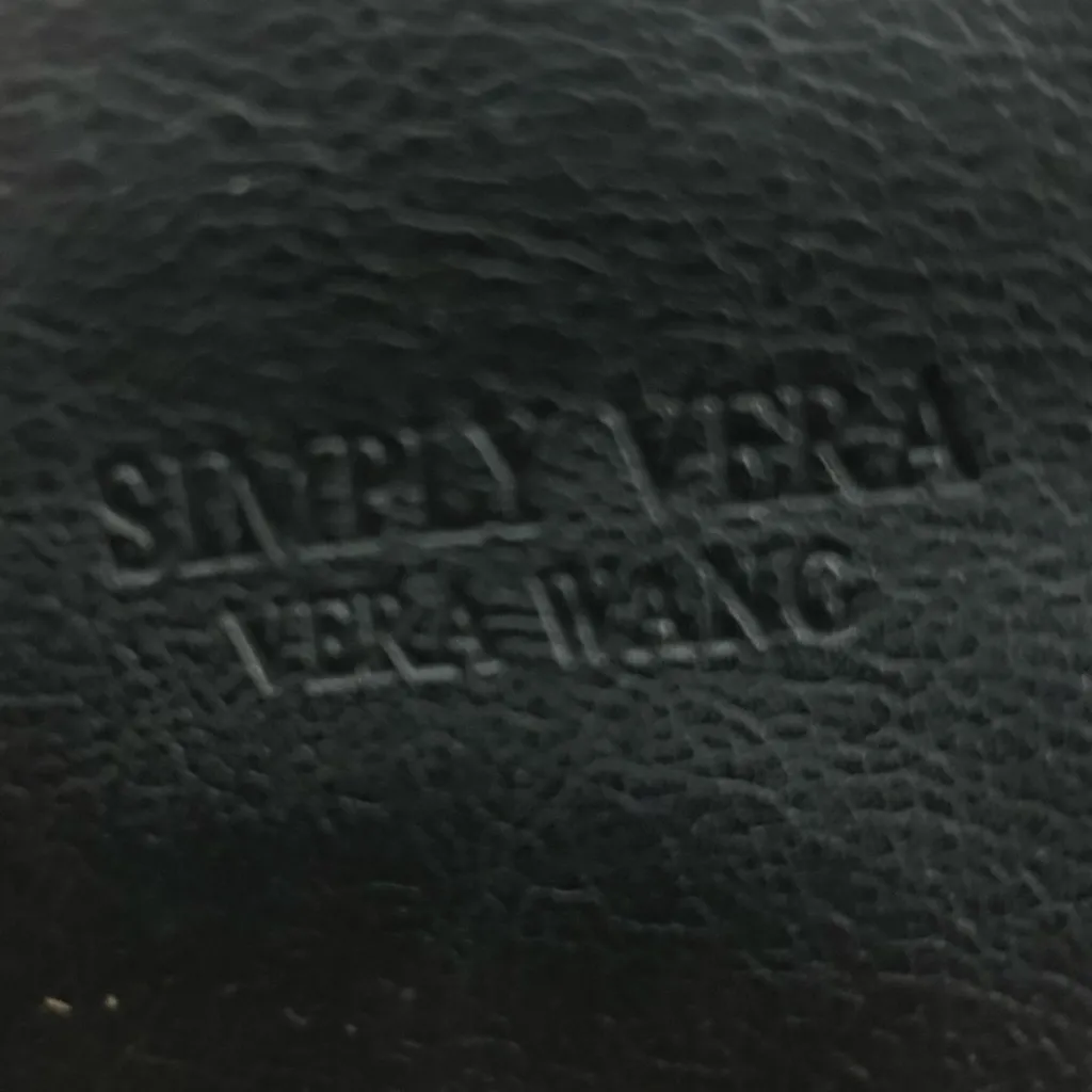 Simply Vera Wang Sleek Black Leather Tote Bag like new!! Gorgeous - Image 2