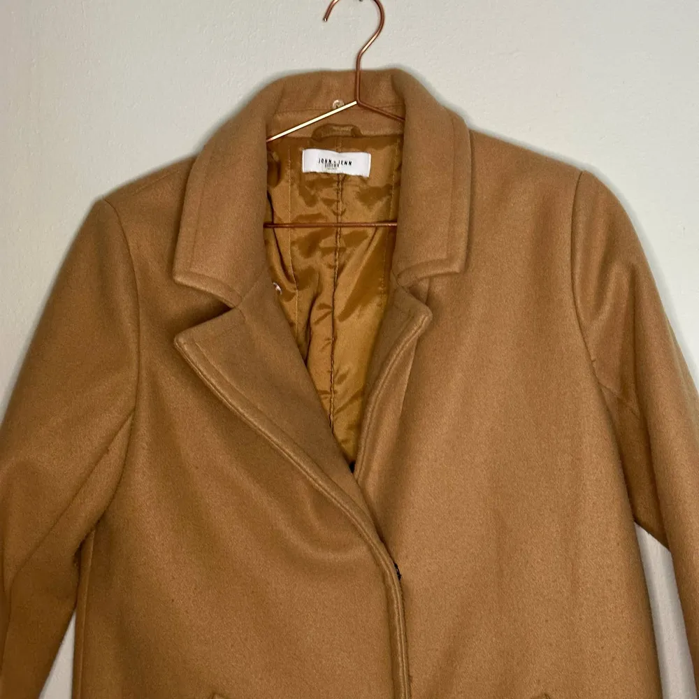 John + Jenn Griffen Camel Woven Tan Exposed Front Snap Closure Coat size Medium - Image 5