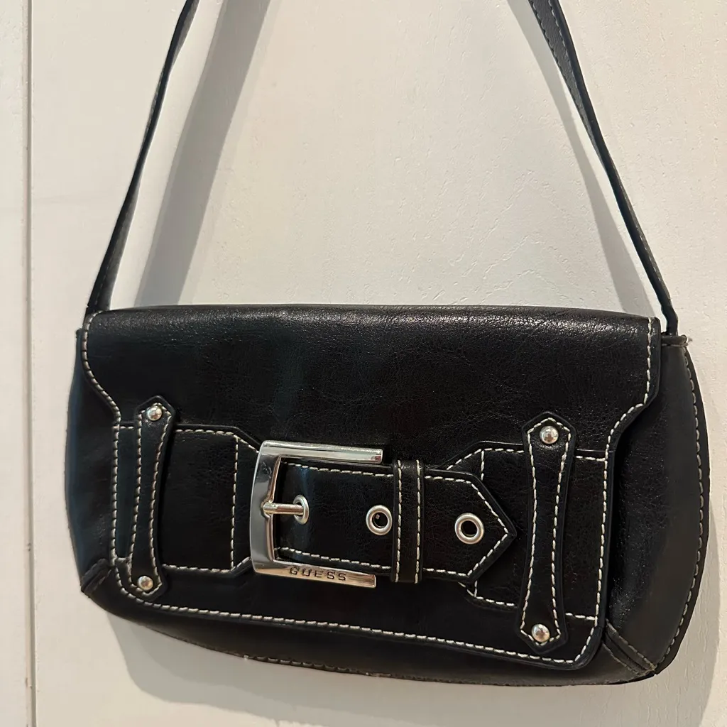 Vintage 90s Guess Leather handbag - Image 2