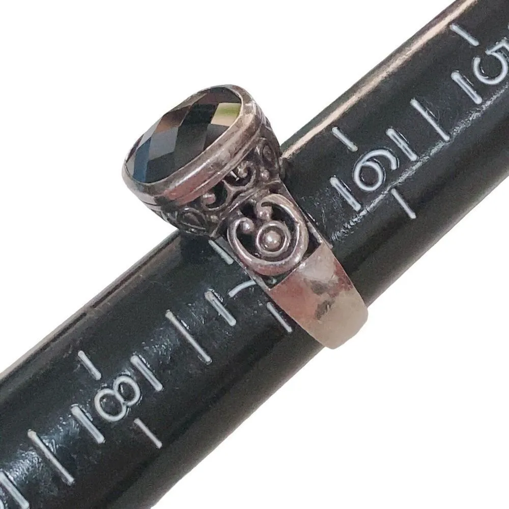 VTG 925 Sterling Silver Faceted Onyx Scroll Filigree Ring Size 6.75 Wide Band - Image 9