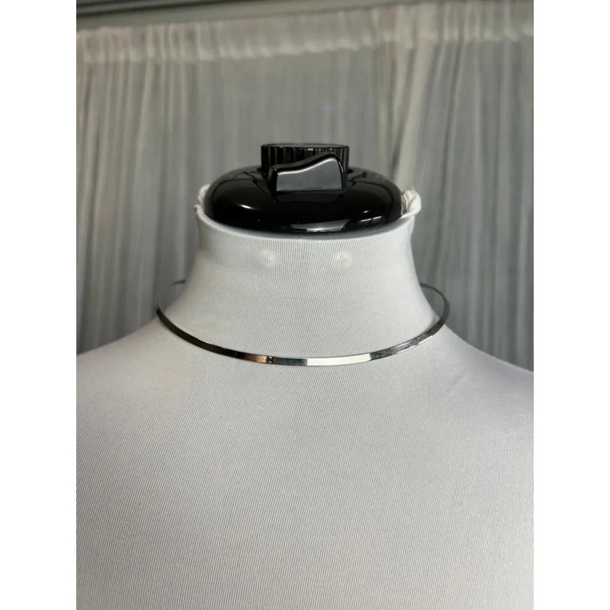 Sleek Modernist Minimalist Quiet Luxury Open collar Silver Tone Choker Necklace - Image 2