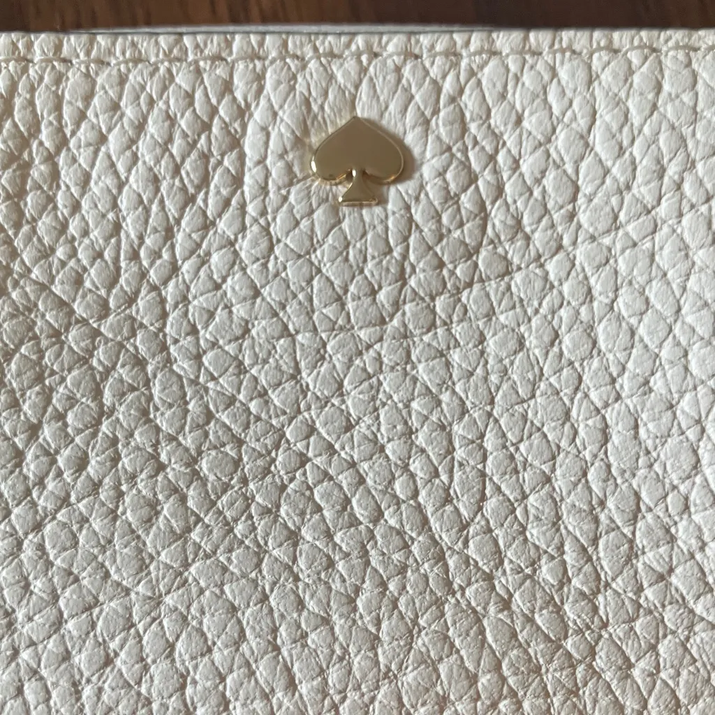 Kate Spade: Pebbled Leather Cream Keychain/Charm- Coin/Card Holder- gold tone - Image 12