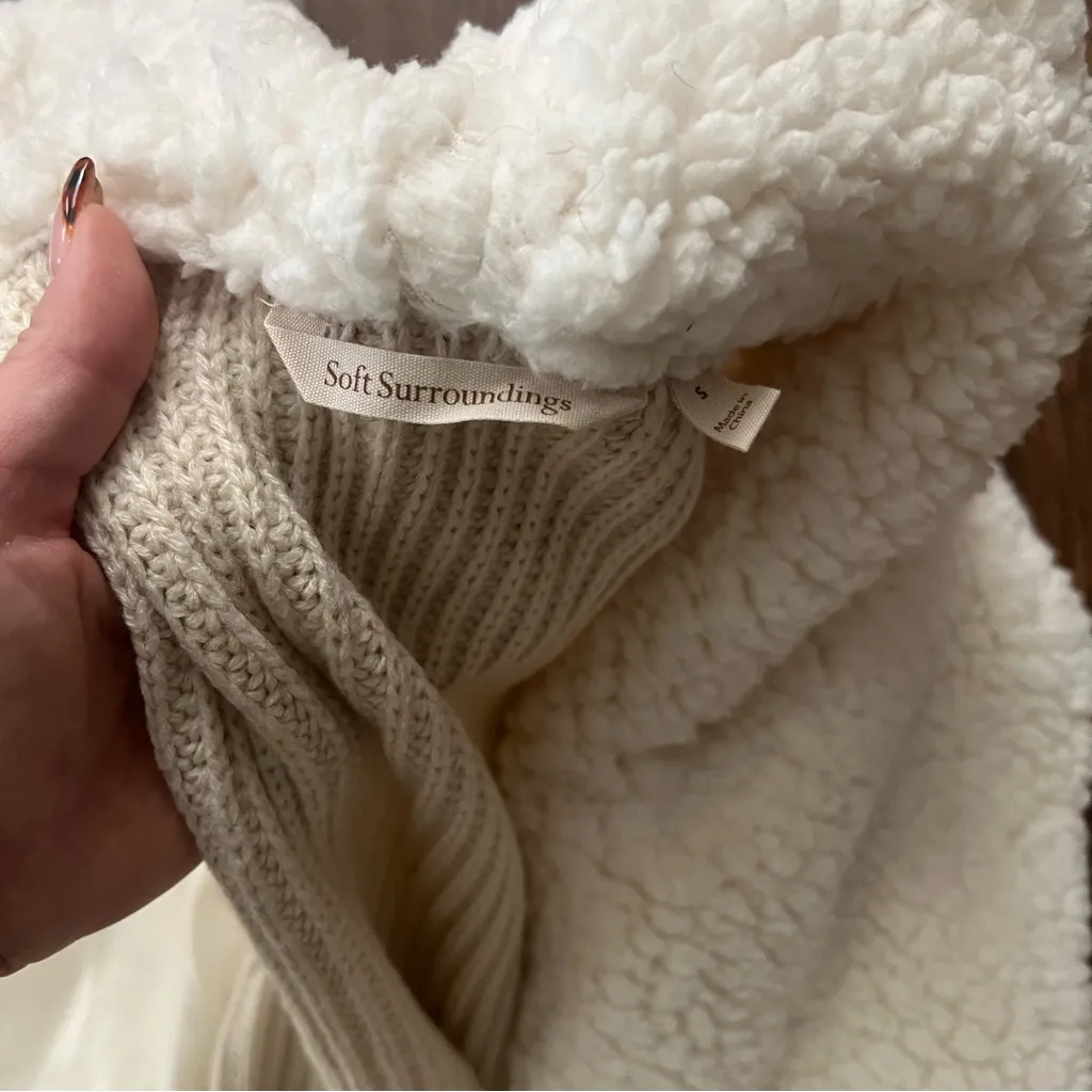 Soft Surroundings Sweater/fur vest size S - Image 4