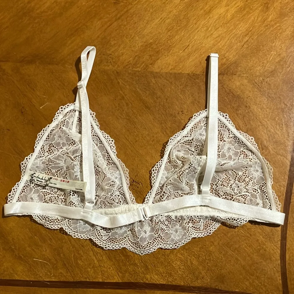 Free People white Lace Bralette Intimates Size Large - Image 3