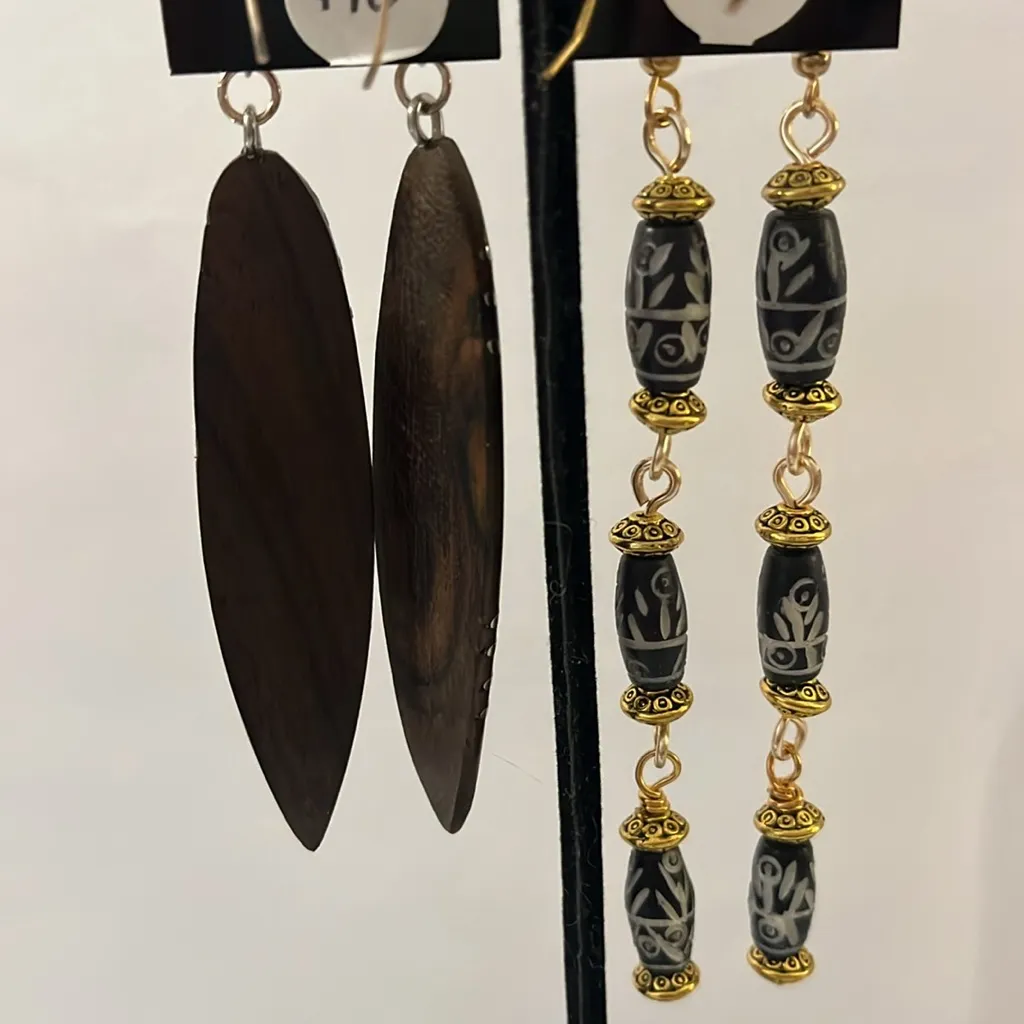 Beaded Earrings Set of 2 Black - Image 2