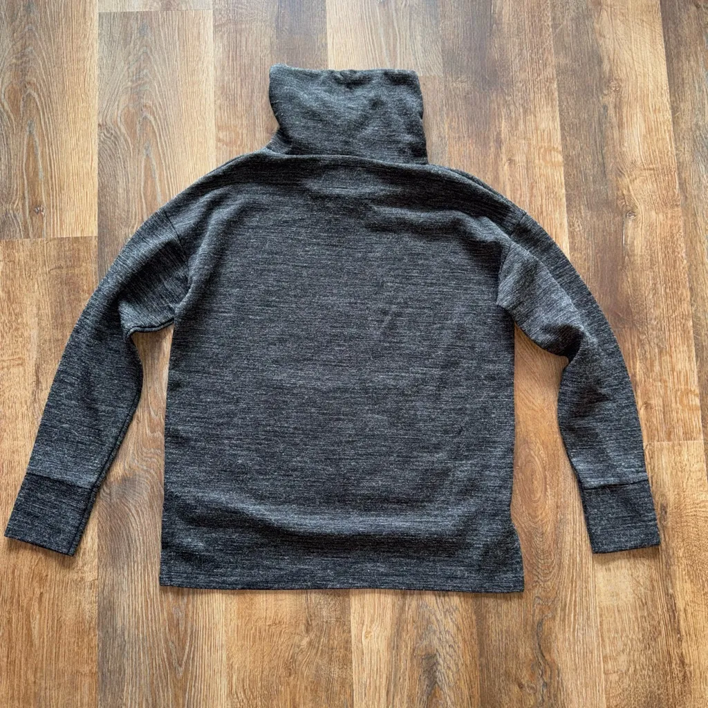 American Eagle Outfitters Dark Gray Turtleneck Sweater - Image 3