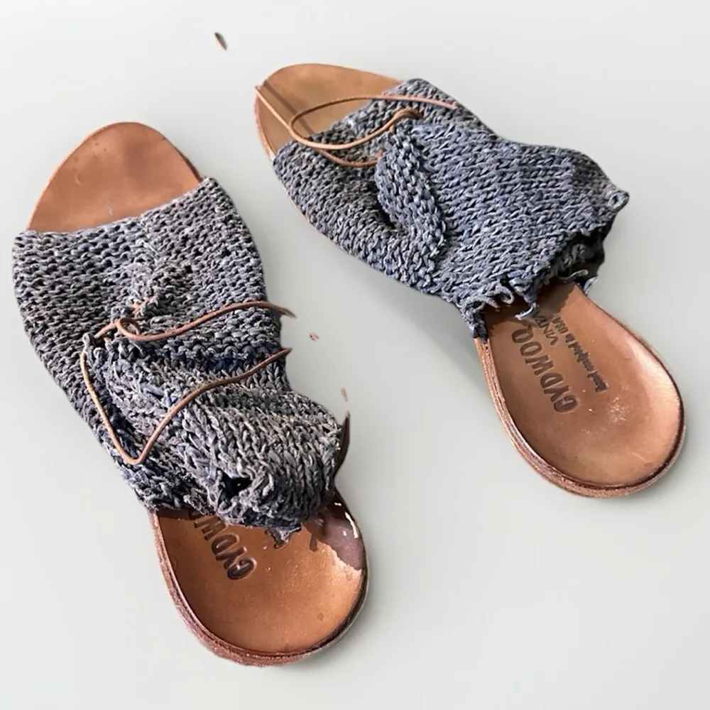 CYDWOQ Vintage Sandals Sz 39 US 8.5 Grey Taupe Woven Lace Up Hand Sculpted USA Gray - Image 3