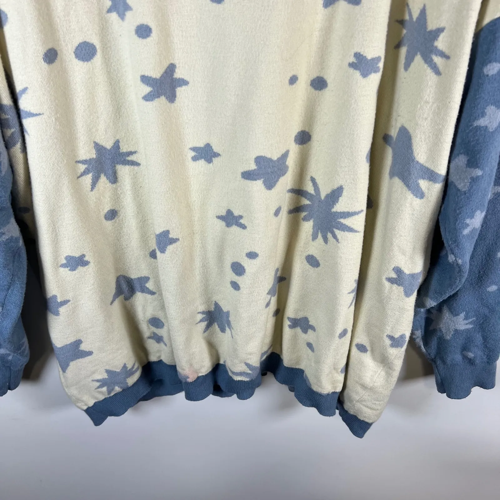 BoxLunch Harry Potter Hogwarts Crest Cardigan Sweater Cream Blue Stars 4X - Image 10