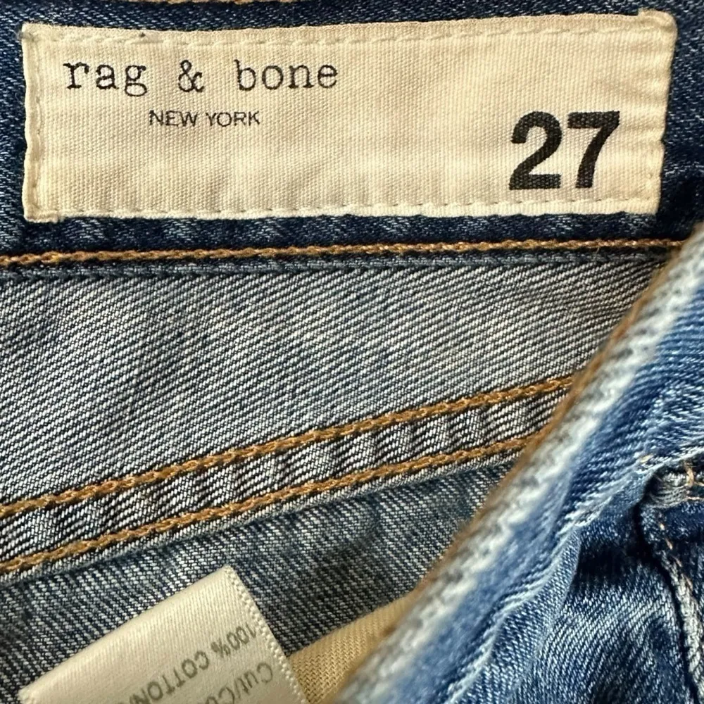 Rag & Bone Cut Off Denim Jean Shorts in Johny Size 27 Distressed Cheeky - Image 8