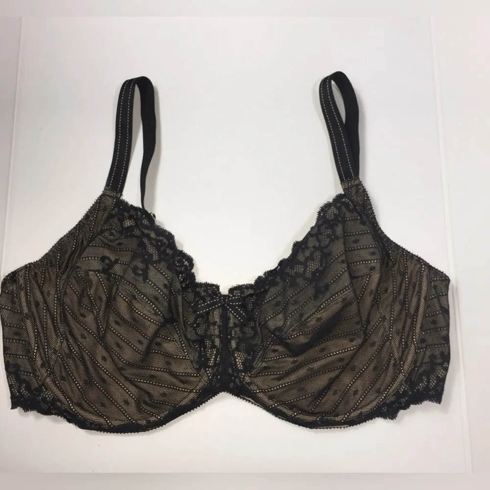 Chantelle Lace Bra 42DDD - Image 5
