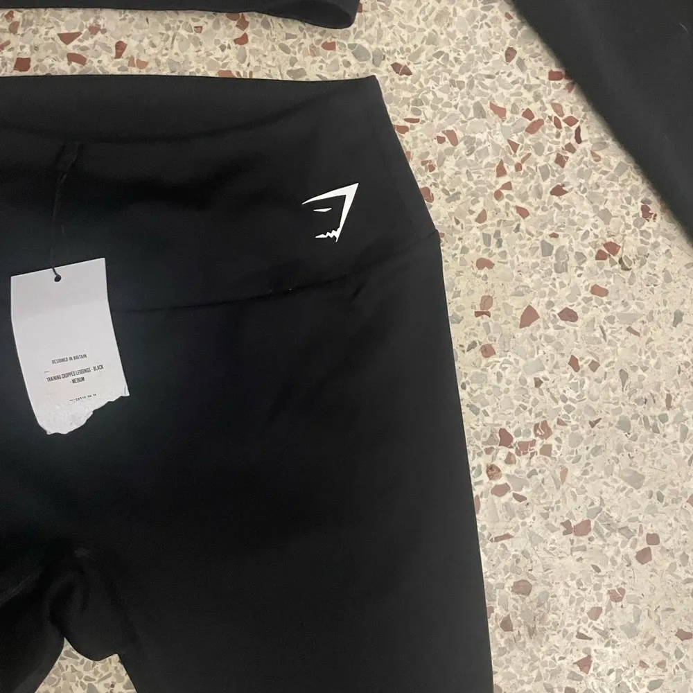 NWT Gymshark training cropped leggings black med - Image 6