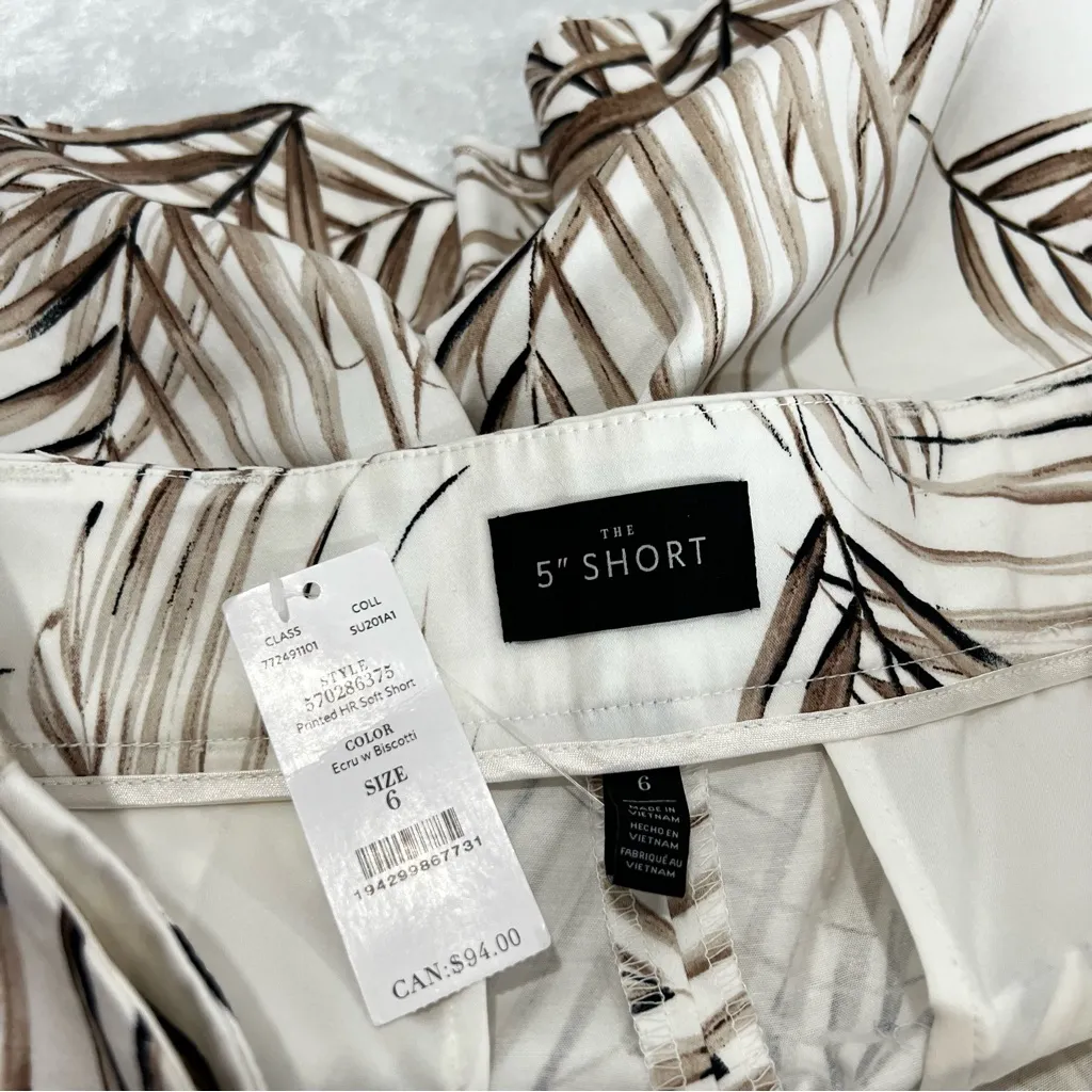 White House Black Market Size 6 Leaf Print ShortsThe 5" Short Beige Brown Multi - Image 9