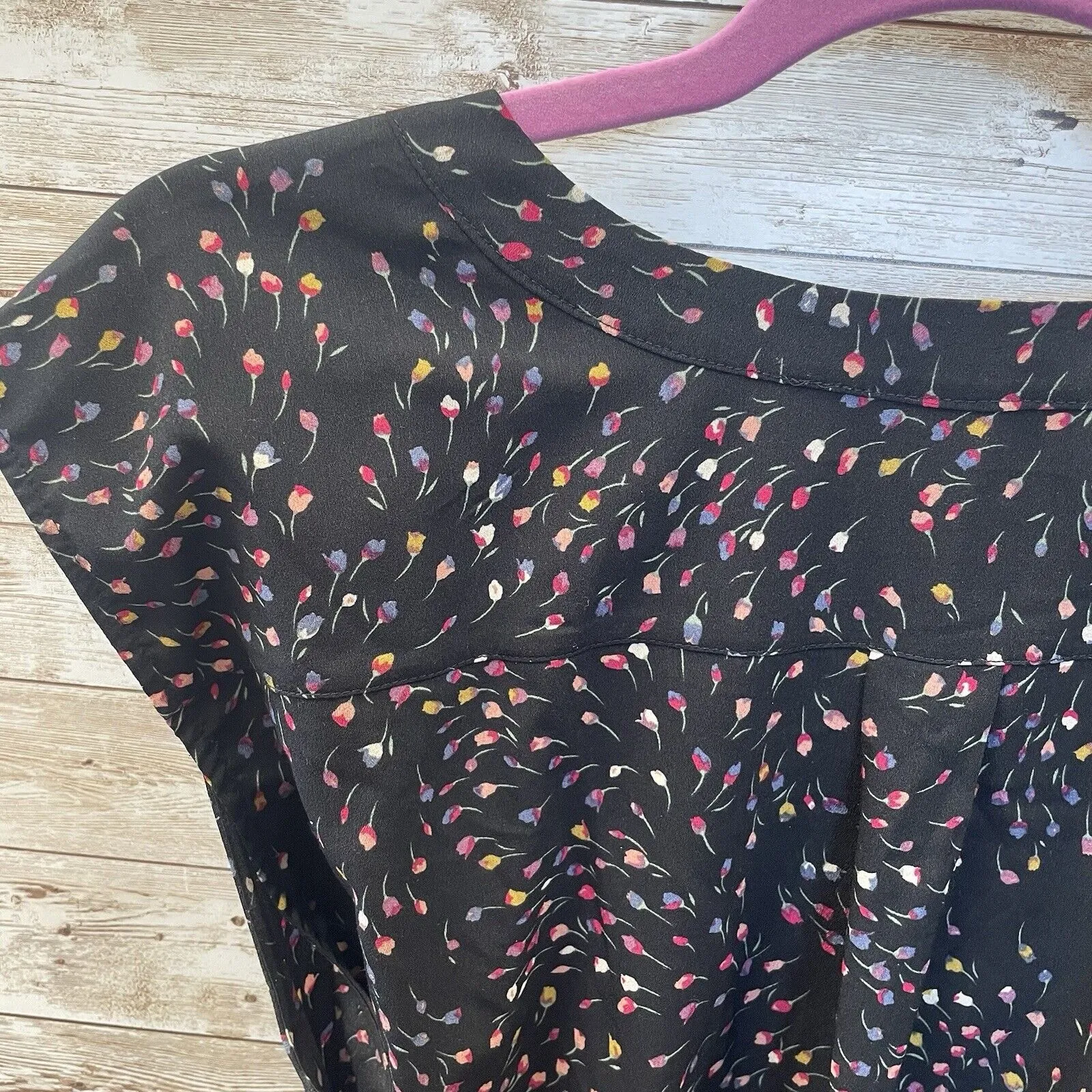 Motherhood Womens XL Blouse Black w/ Multi-Colored Flowers AOP Sleeveless Belted - Image 7