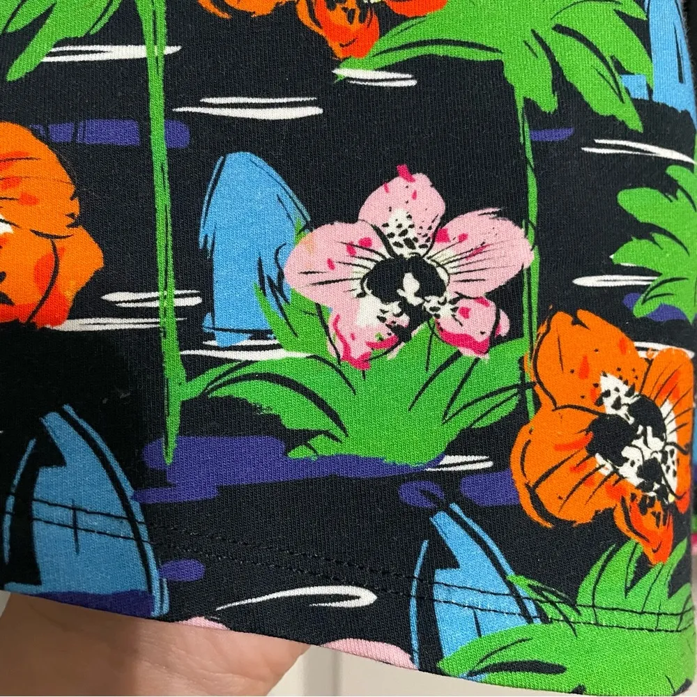 💖 Love Moschino Tropical Print Y2K Skirt - Image 4