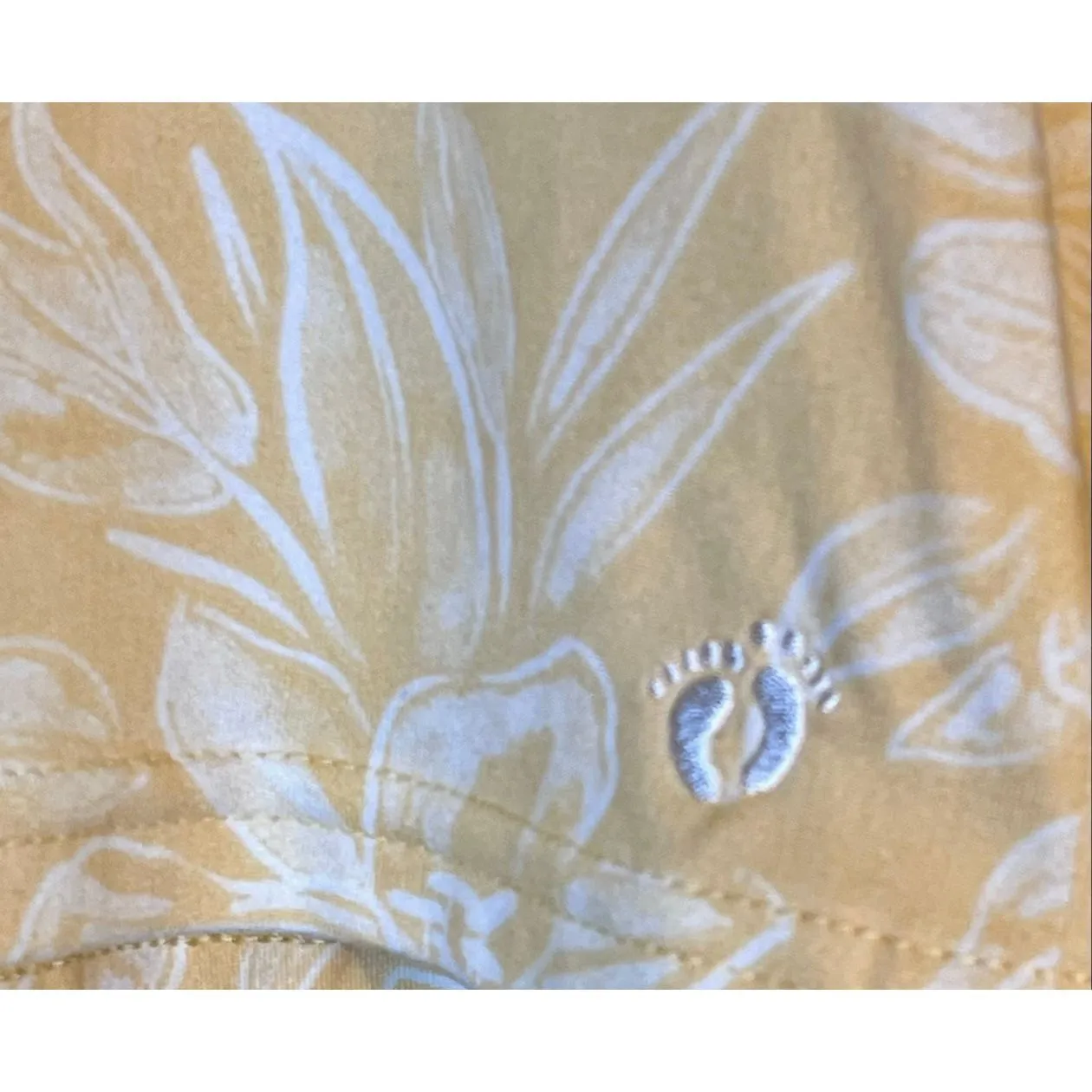 Hang Ten Women’s Yellow Beach Soft Floral Pocket Long Sleeve UPF 50+, Size Med - Image 4