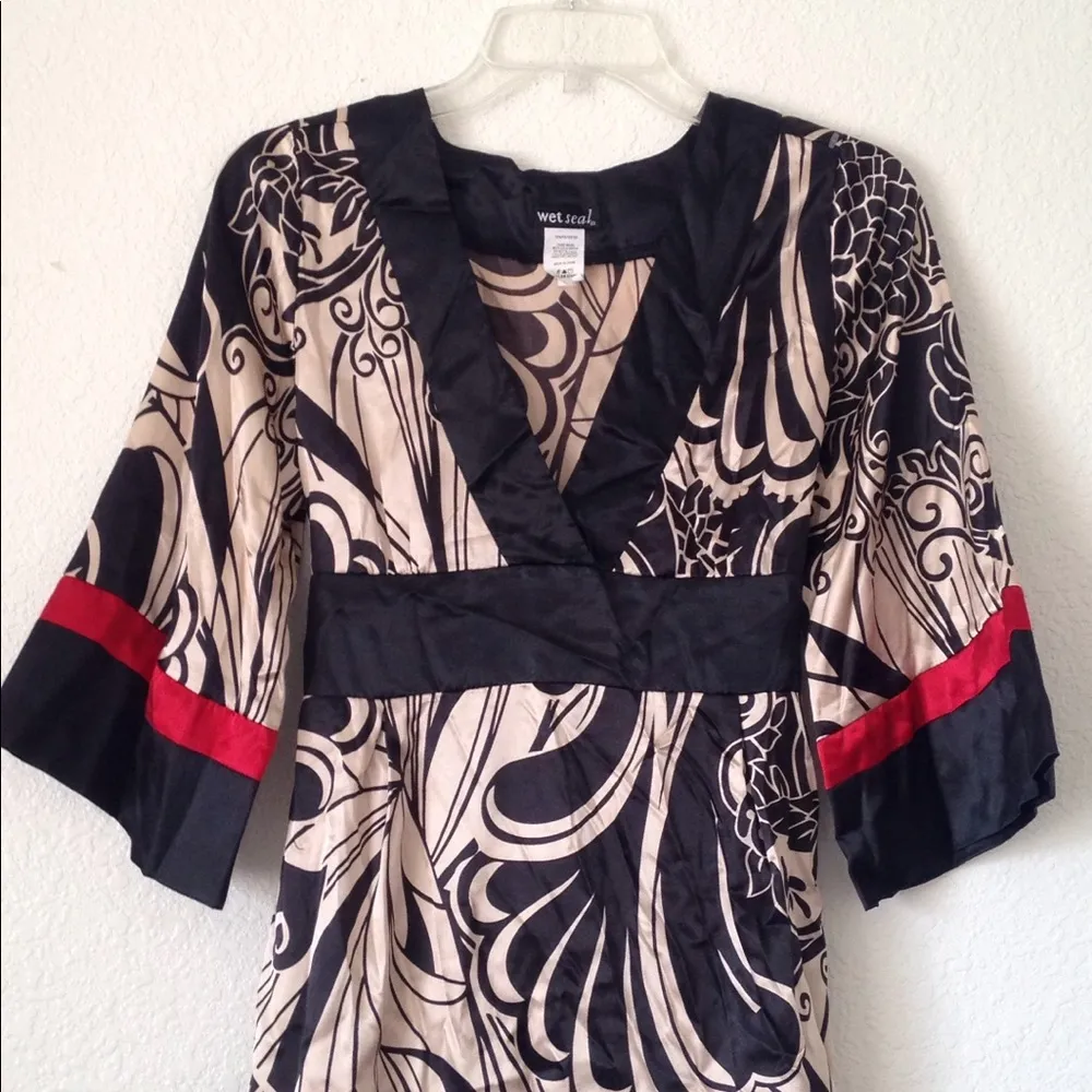 FINAL MARKDOWN JUNIOR Wet Seal Mini Dress (L) - Image 2