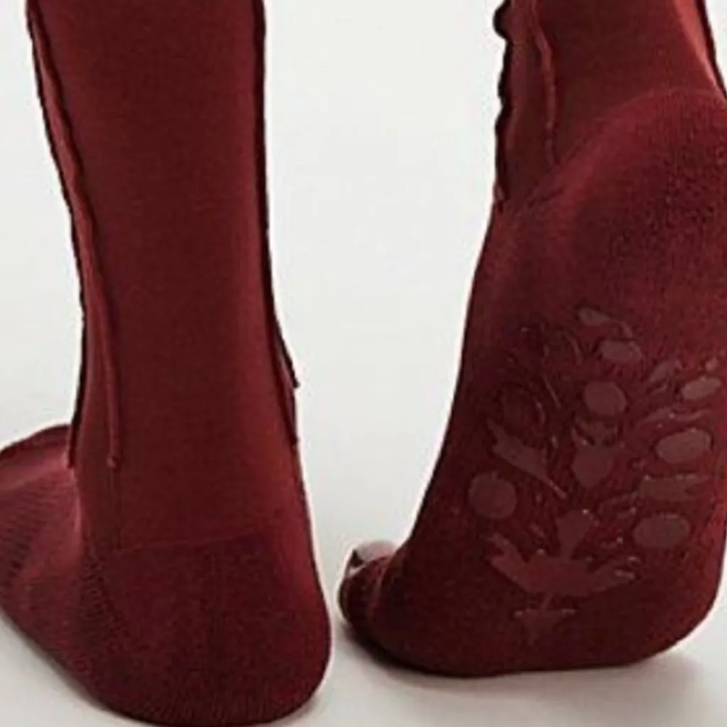 Free People Ruffle Over The Knee Grip Open Toe Socks NWT Wine - Image 3