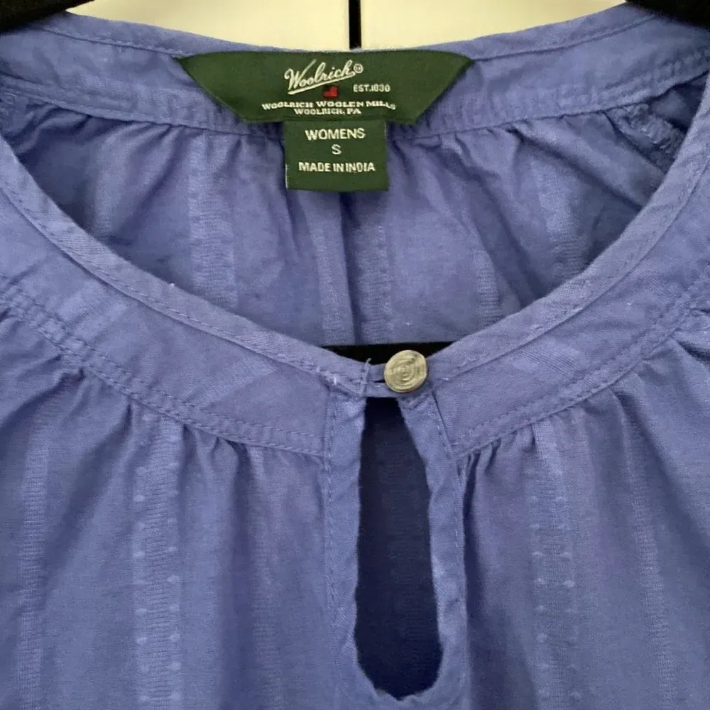 Woolrich Cotton Blouse Keyhole Button Details Flattering Wear‎ in Winter Stripes - Image 4