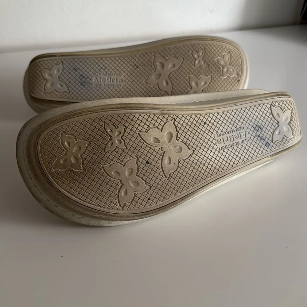 Alegria Donna white  Women's Clog with Buckle EUC - Image 8