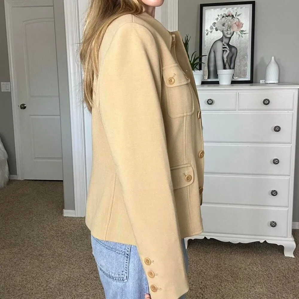 Jones New York Tan and cream thick gorgeous blazer with a relaxed fit - Image 4