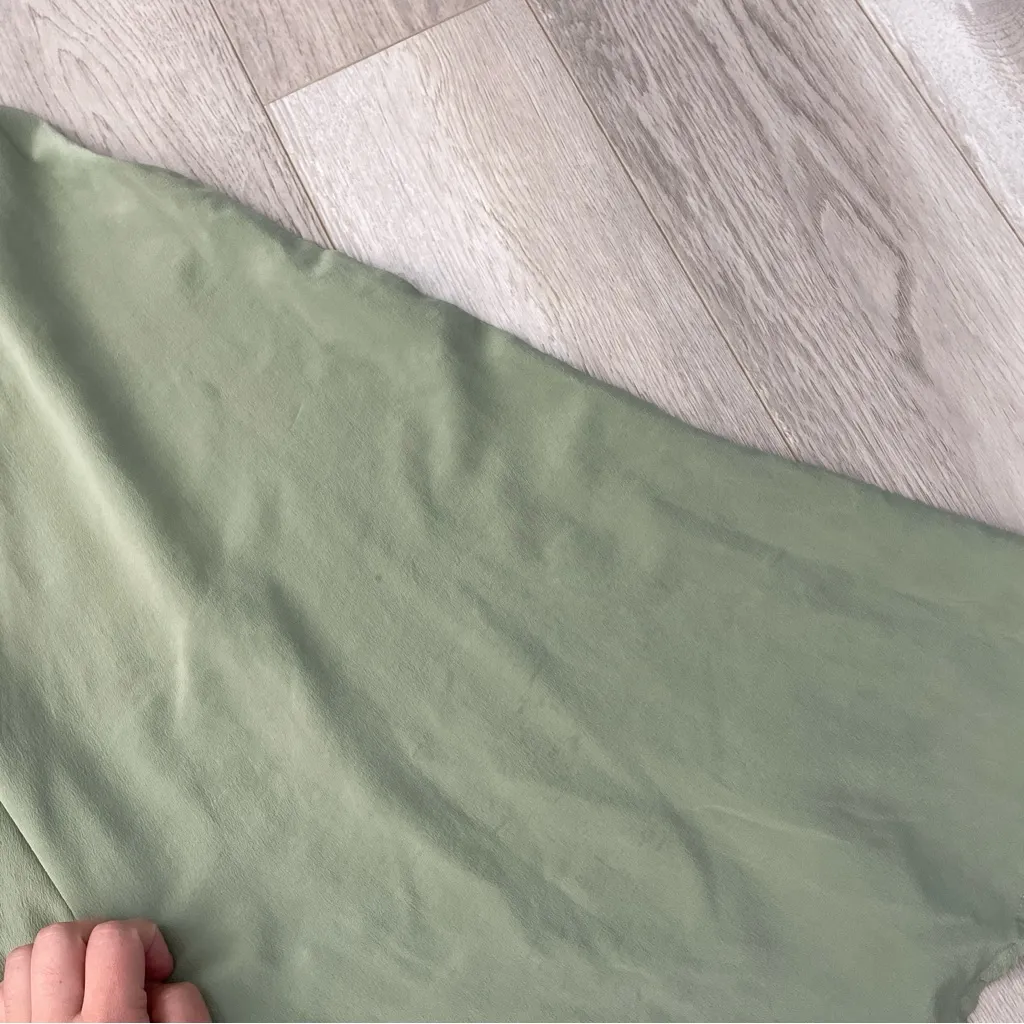 Vintage Silk Skirt flowy midi womens Green (Size 10 petite) minimalist classic - Image 5