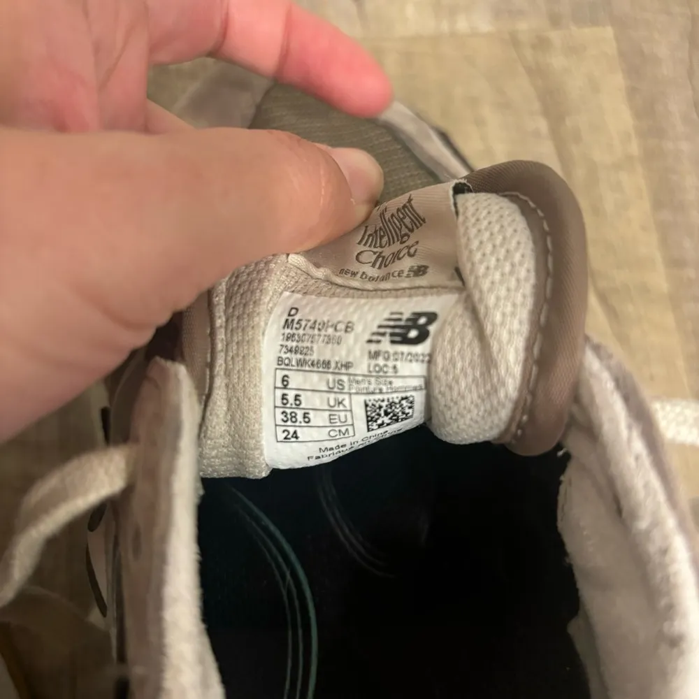 56/40 mushroom black coffee sneakers - Image 12