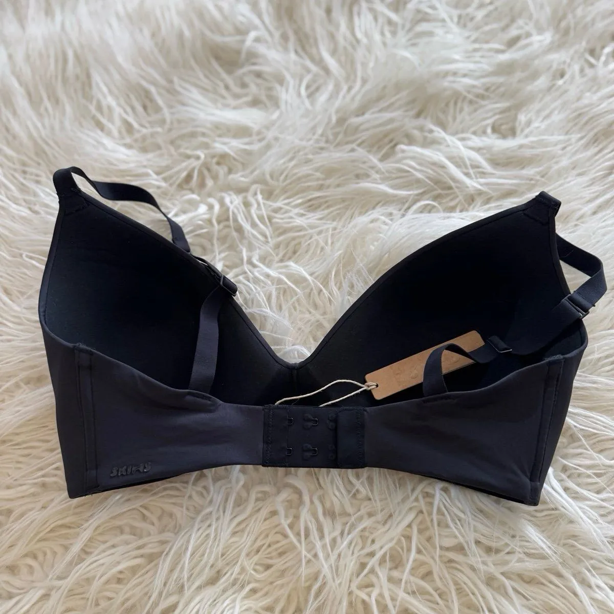 Skims Wireless Form T-shirt Bra Onyx Size 34DD - Image 5