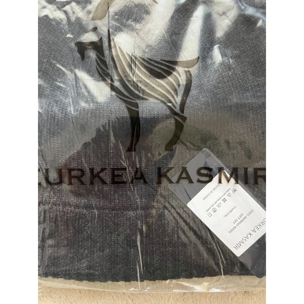 Eurkea Kasmir 100% Merino Wool Gift Set Charcoal Made In China Warm & Stylish Gray - Image 3