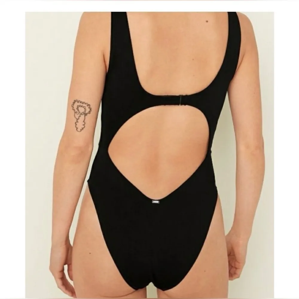 NWT PINK Victorias Secret Ruched Front Onepiece Small - Image 5