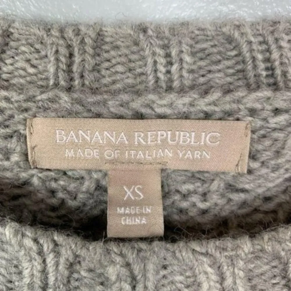 Banana Republic Grey Knit Sweater Size XS - Image 5