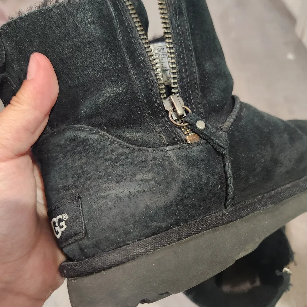 UGG  Australia Black Classic Zip Bootie Size 4 - Image 5