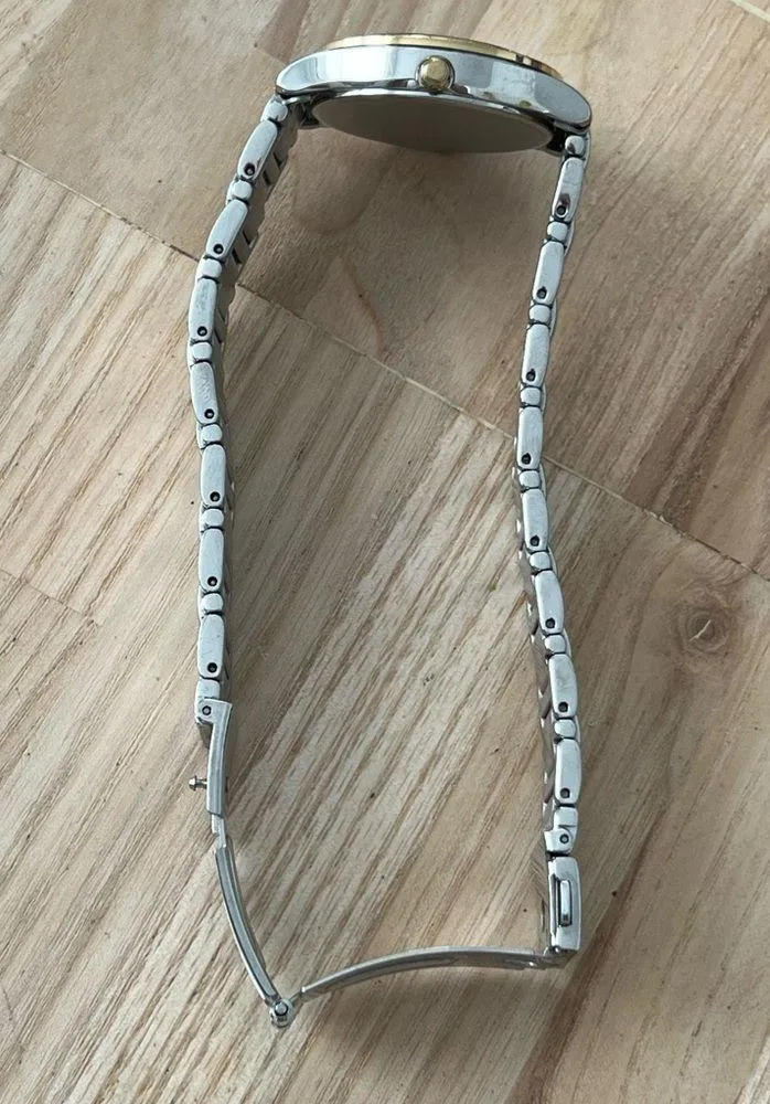 Seiko Solar Swarovski Crystals Ladies Watch Pearl Dial Two-Tone Bracelet Date - Image 8