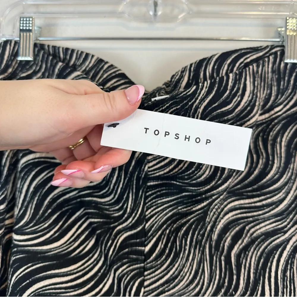 Topshop | Crinkle Flared Pant in Zebra Pull On Size 12 NWT Women's - Image 5