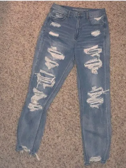 American Eagle Outfitters AE Mom Jeans - Image 5