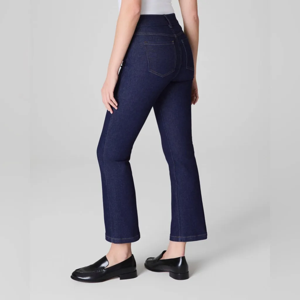 Spanx shape Original EveryWear Kick Flare Jeans raw indigo size medium - Image 2