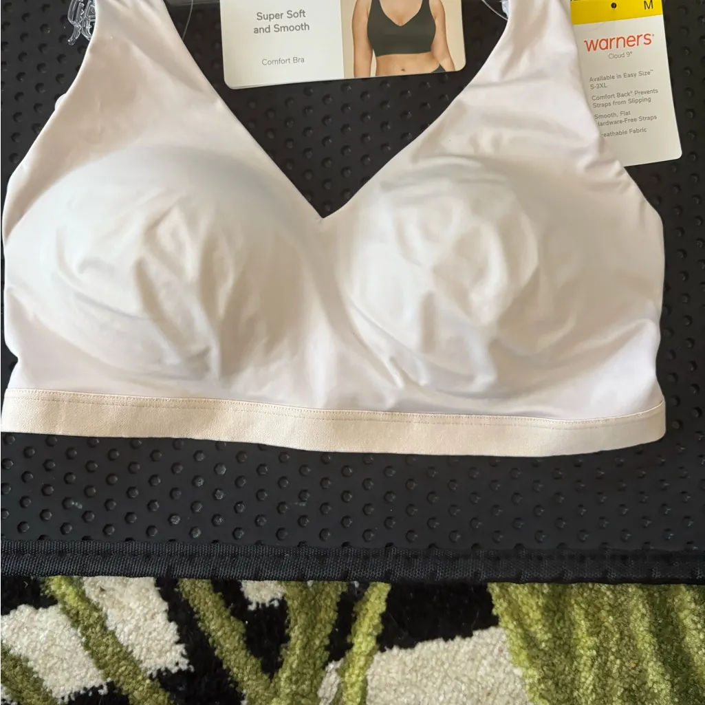 Cloud 9 Cream Wireless Bra Size M - Image 8