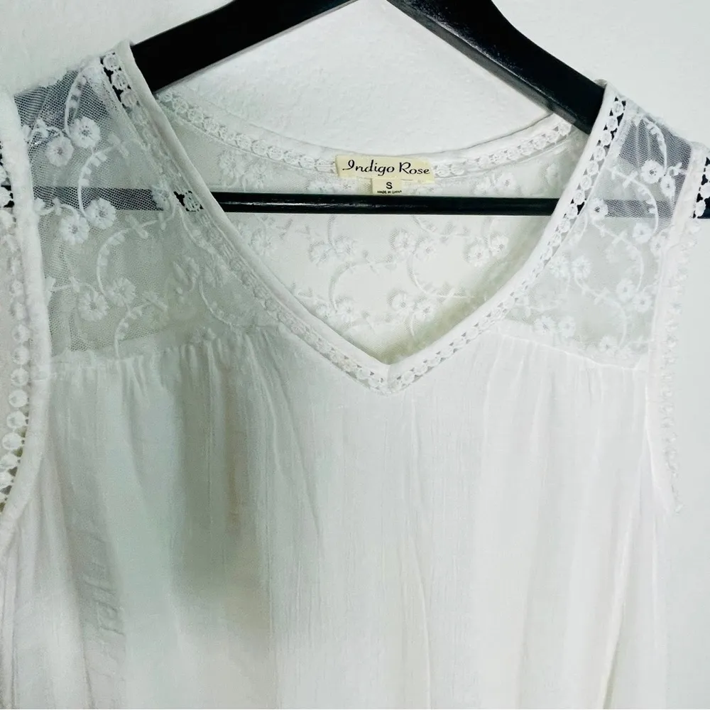 INDIGO ROSE Summer dress white with sheer lace top lined - Image 5