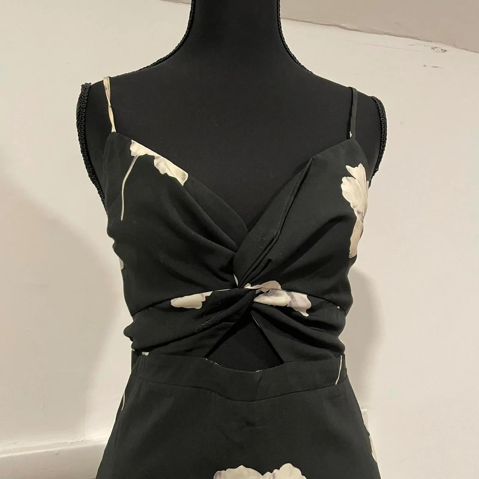 dee elly floral maxi dress. size small Black - Image 5