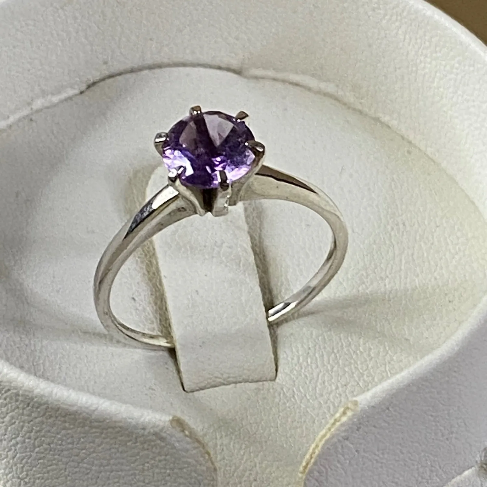 Genuine Brazilian Amethyst Solitaire Ring, SS, Women's Engagement, Wedding. Sz 9 Purple - Image 6