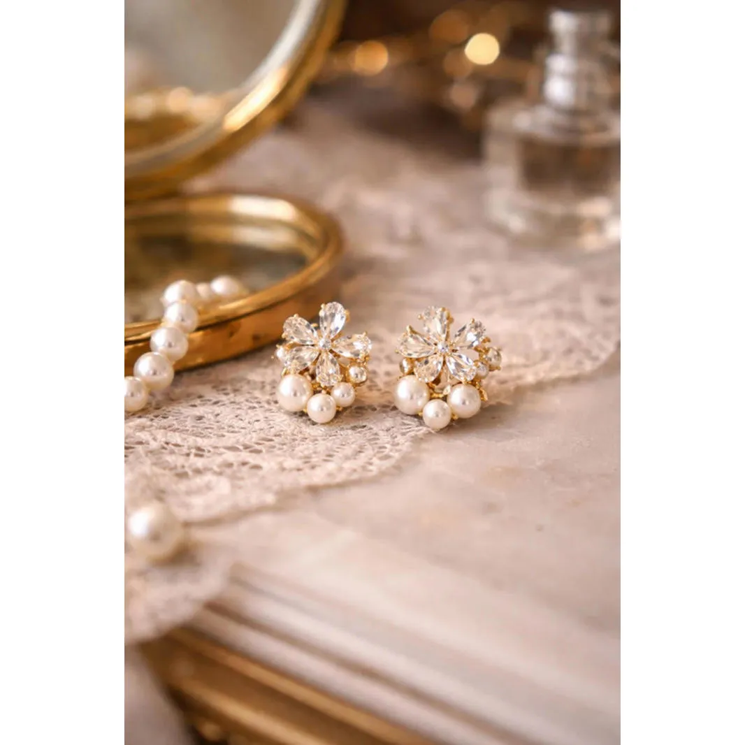 Crystal Flower Pearl Stud Earrings Gold Tone Coquette Bridal NWT Blue - Image 2