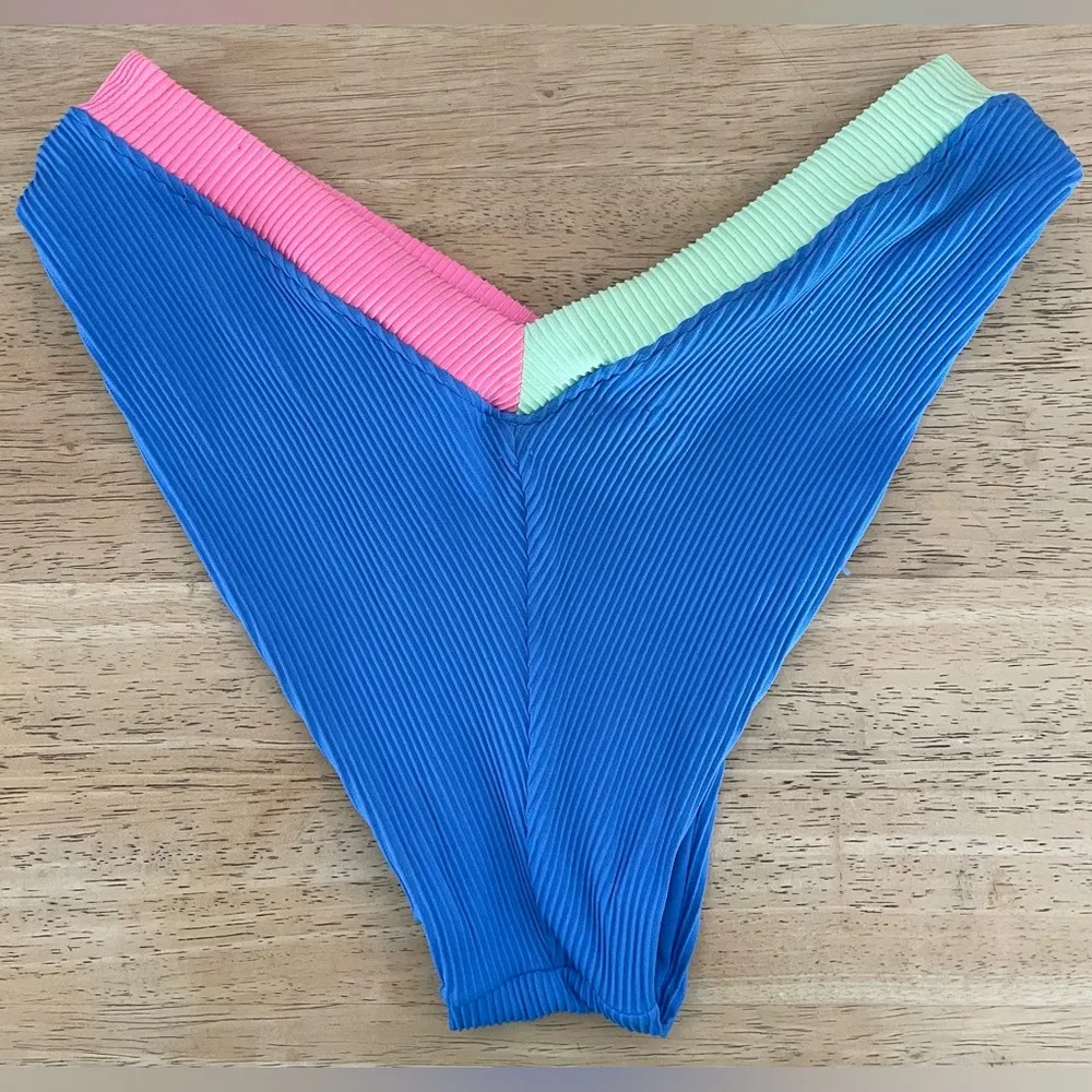 ONEONE bright blue,pink,green jesse bottom petani, high cut, cheeky bottom; XS Blue - Image 2