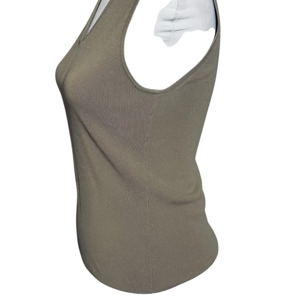 Max Studio V-Neck Sleeveless Tan Sweater Sz Small - Image 4