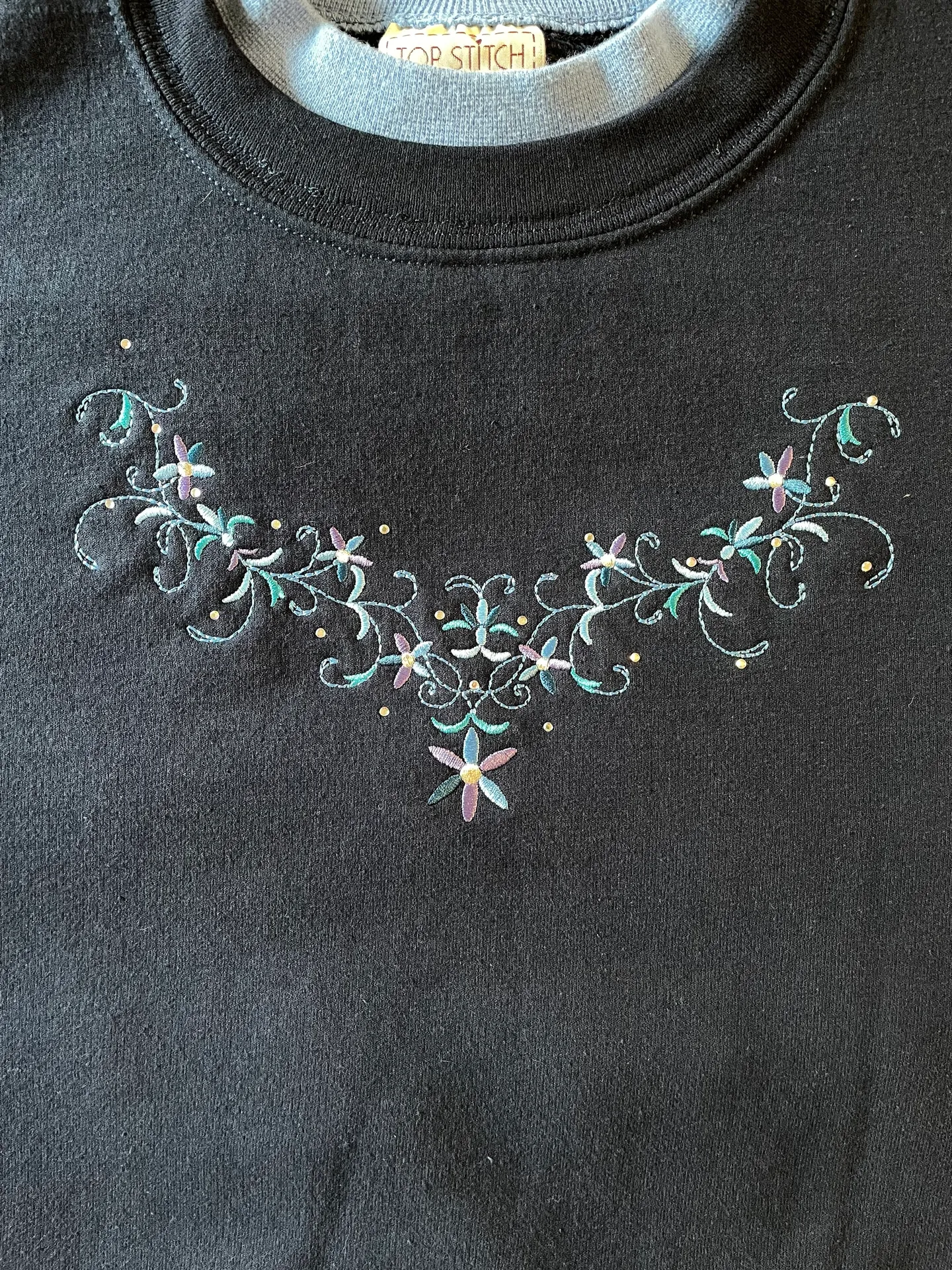 Vintage Embroidered Crewneck Multiple Size M - Image 2