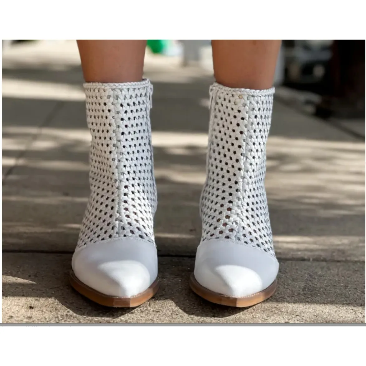 COCONUTS By MATISSE Women's Western Booties Size 9.5 Cowboy Golden Hour White - Image 2